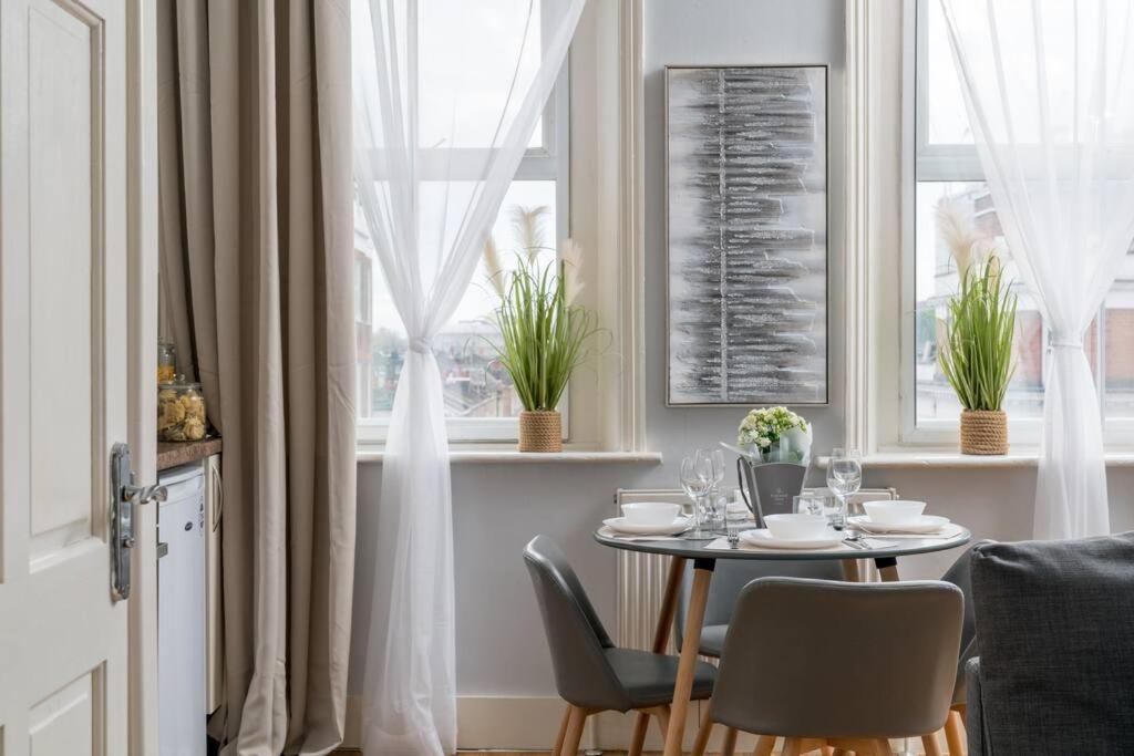 Apartament Cozy 1 Bed For 4 Paddington Londyn Zewnętrze zdjęcie